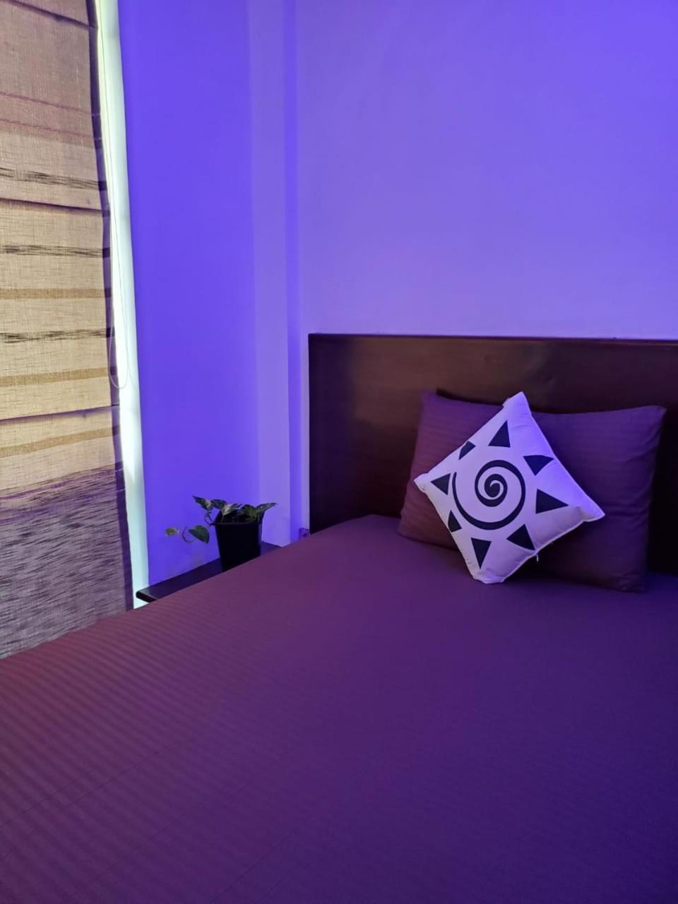 Hotel Royal Restaurant Warakapola Zewnętrze zdjęcie